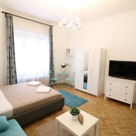 בודפשט Real Apartments Wesselenyi III מראה חיצוני תמונה